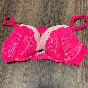 Victoria’s Secret 34B Push-up Bra